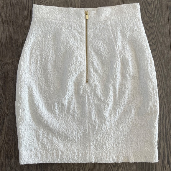 ✨Never Worn✨H&M White Textured Pencil Skirt - Picture 8 of 13